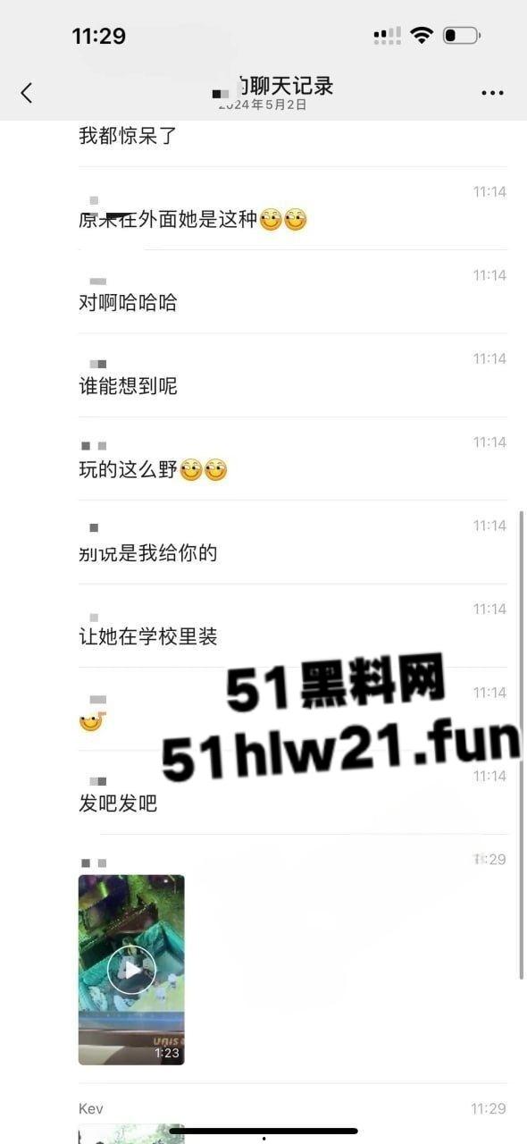 广西玉林仙尼奶茶店,偷拍同校高冷女神【孙晓慧】给校外给一男子口交,同学调出监控将其曝光。-3