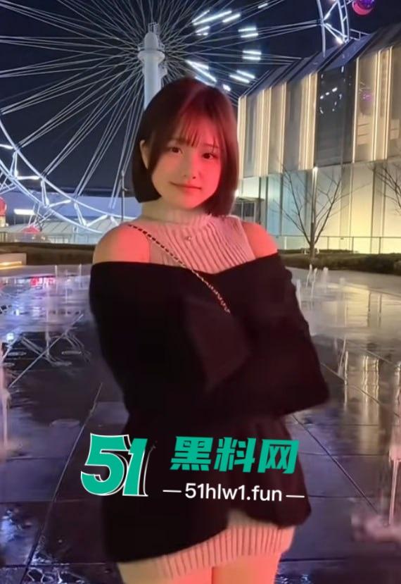 抖音网红【凹菟嫚】大尺度观音坐莲视频流出,肉感巨胸翘臀摇得地动山摇,白虎逼若隐若现真懂男人!-7